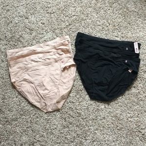 Brand new set of Victoria’s Secret cotton undies